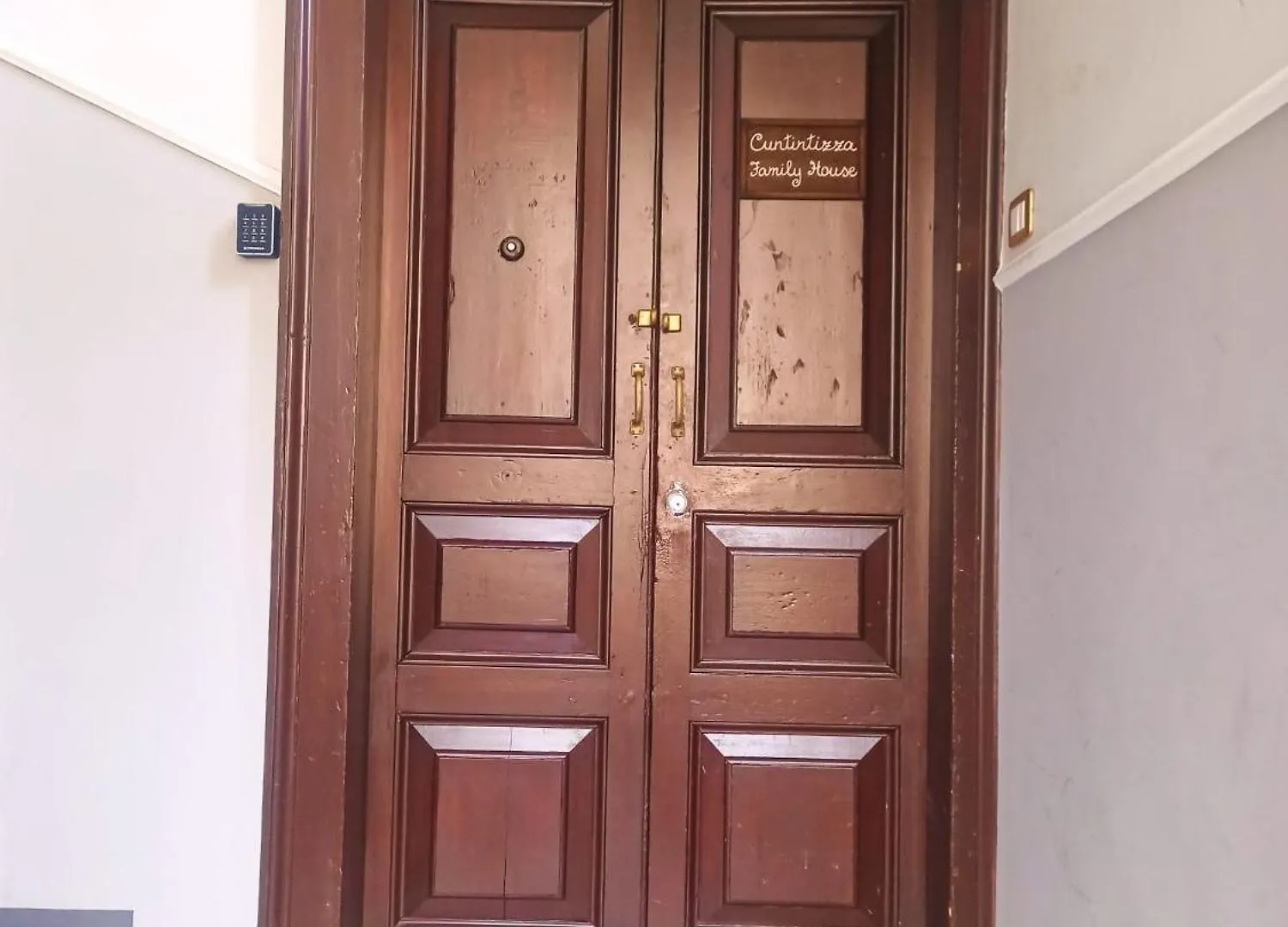 Cuntintizza Family House Apartment Catania
